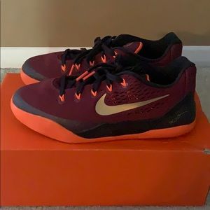red kobe shoes